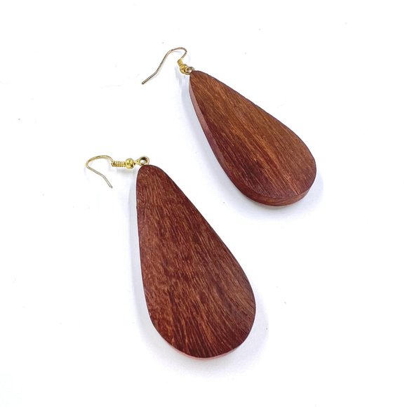 NWT – Charming Charlie – Wooden Teardrop Gold Tone Fishhook 2.75” Earrings - Picture 5 of 8